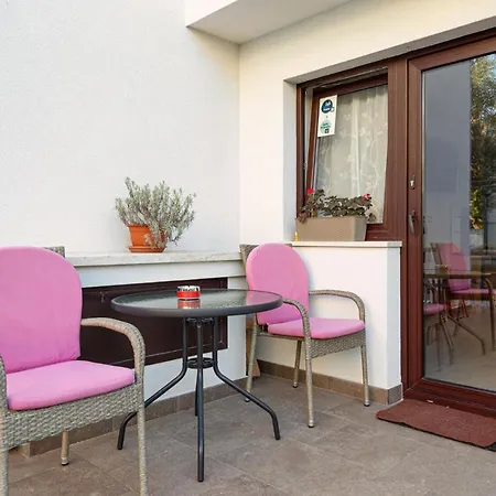 Apartman Alex - 100 Meters From